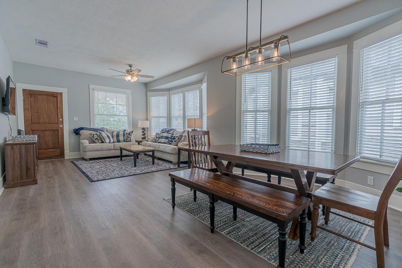 Uptown Cottage Newly Updated Home Near The Strand Galveston Harbor And Utmb Buitenkant foto