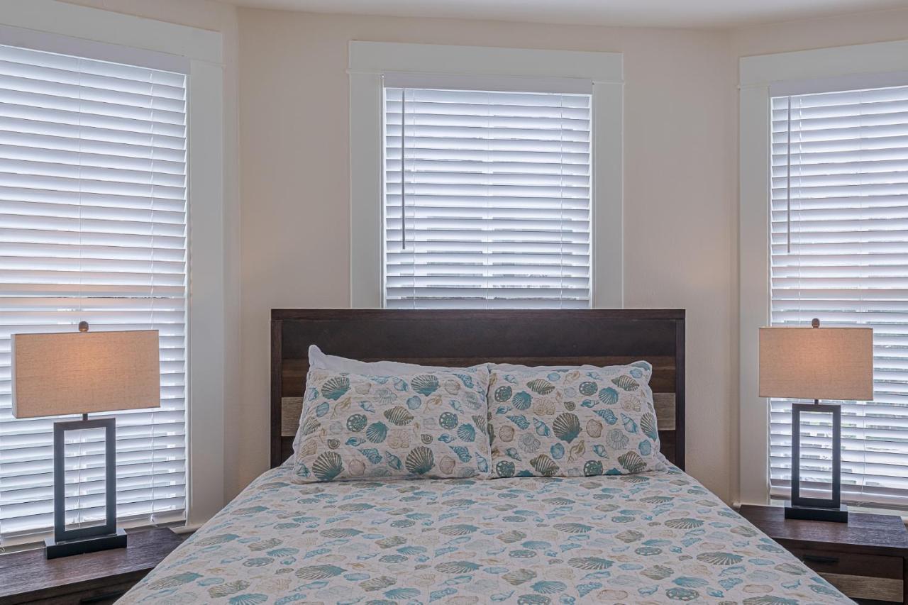 Uptown Cottage Newly Updated Home Near The Strand Galveston Harbor And Utmb Buitenkant foto